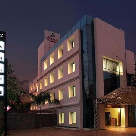 Hotel Zodiac Regency Coulão Exterior foto