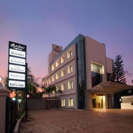 Hotel Zodiac Regency Coulão Exterior foto
