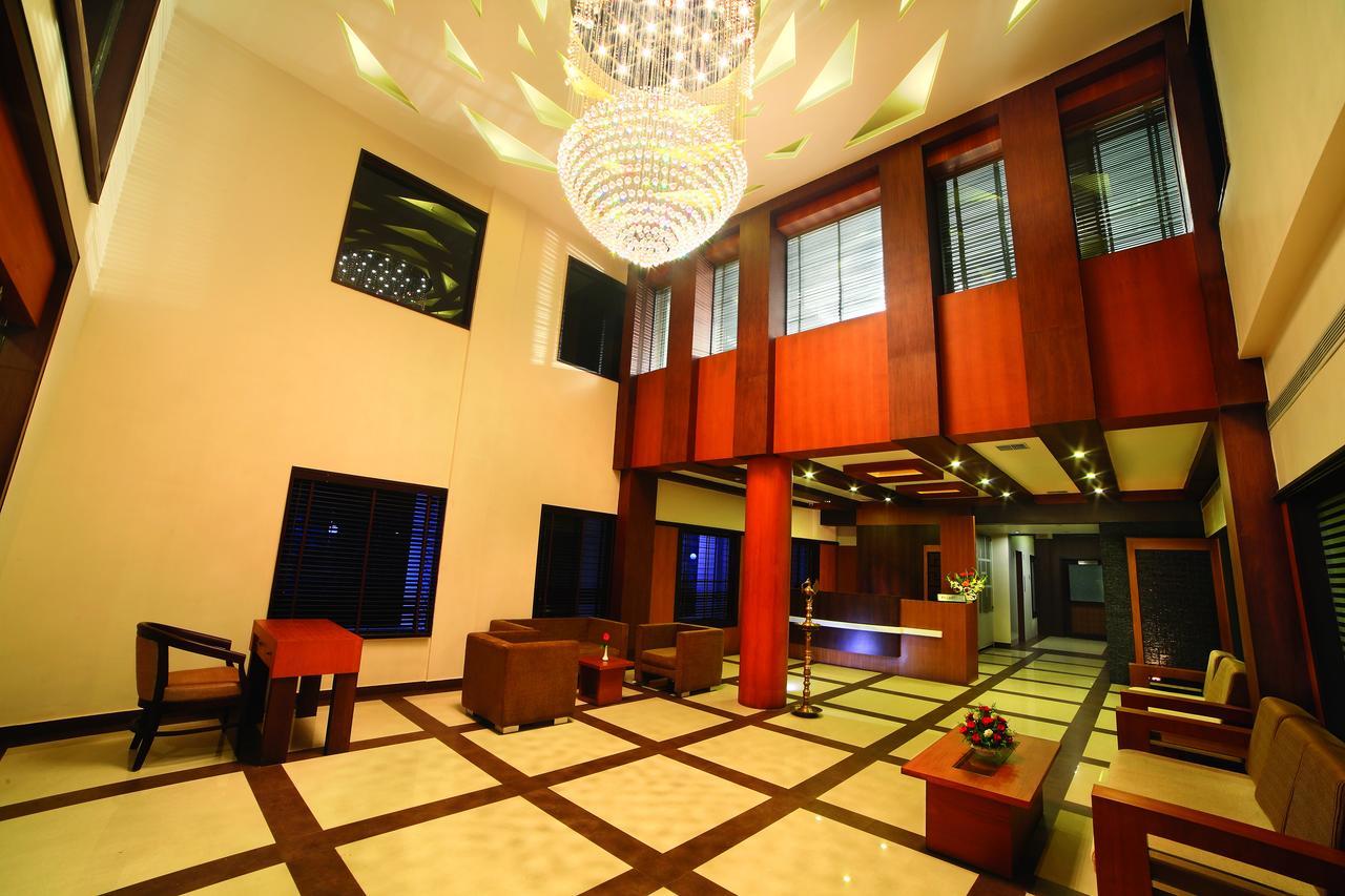 Hotel Zodiac Regency Coulão Exterior foto