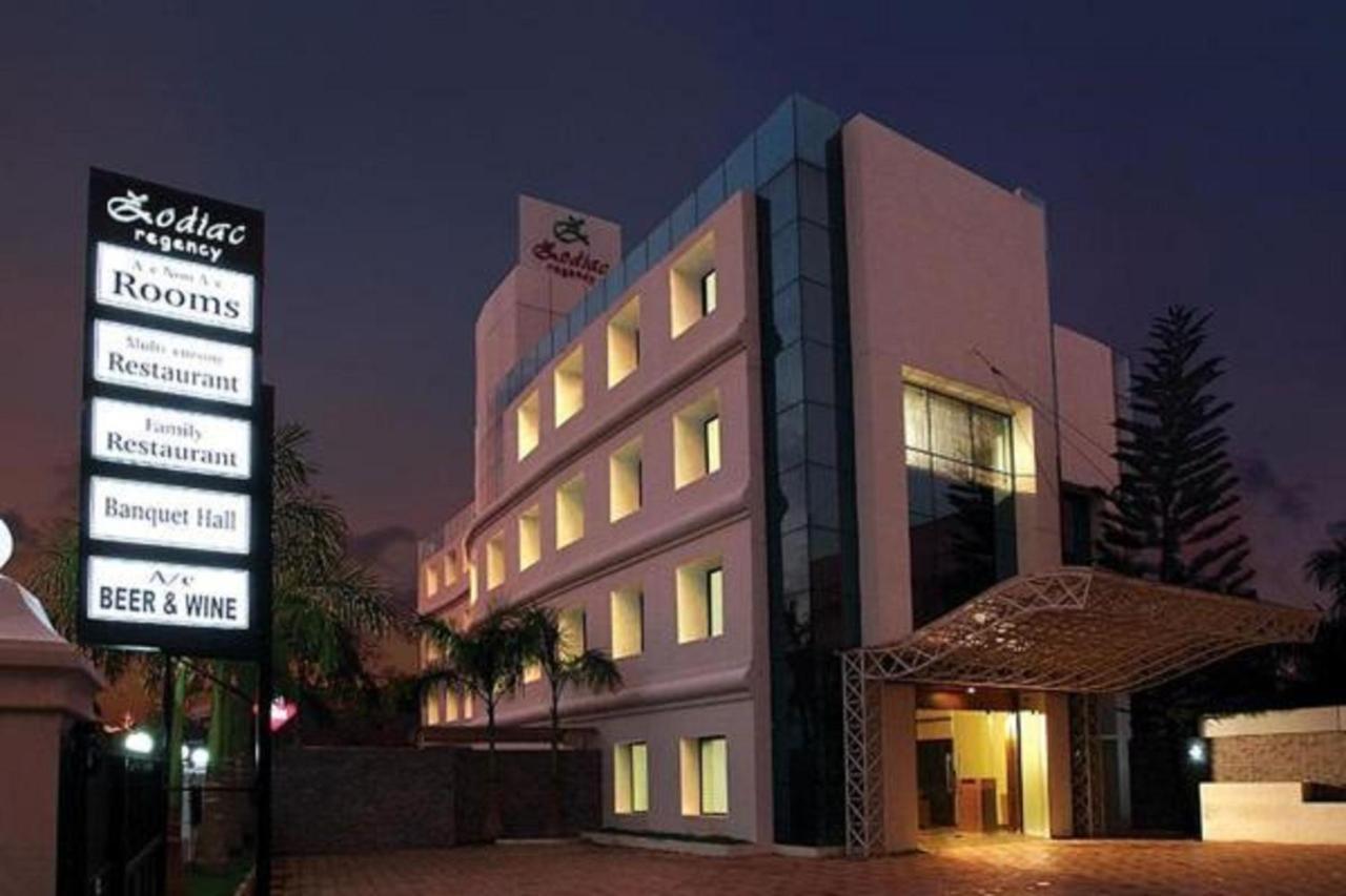 Hotel Zodiac Regency Coulão Exterior foto
