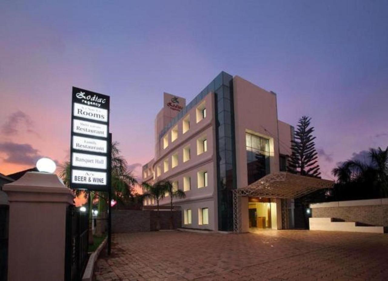 Hotel Zodiac Regency Coulão Exterior foto
